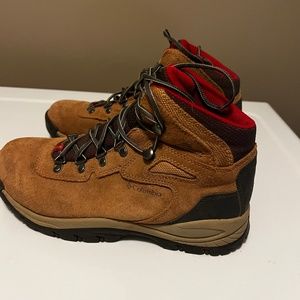 Women’s Columbia boots